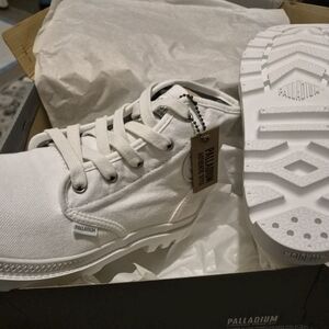 Palladium Women White Canvas Sneakers
